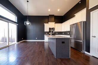 13369 Bronze Pkwy in Rosemount, MN - Building Photo - Building Photo