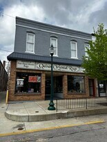 110 W 6th St in Bloomington, IN - Building Photo