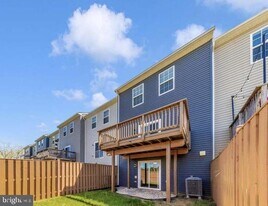 247 Drexel Ct in Martinsburg, WV - Building Photo