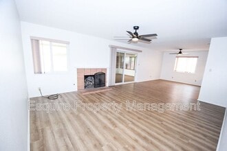 833 Sharon Dr in Camarillo, CA - Building Photo - Building Photo