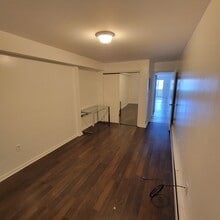 1306 Manhattan Ave, Unit BR in Union City, NJ - Building Photo - Building Photo