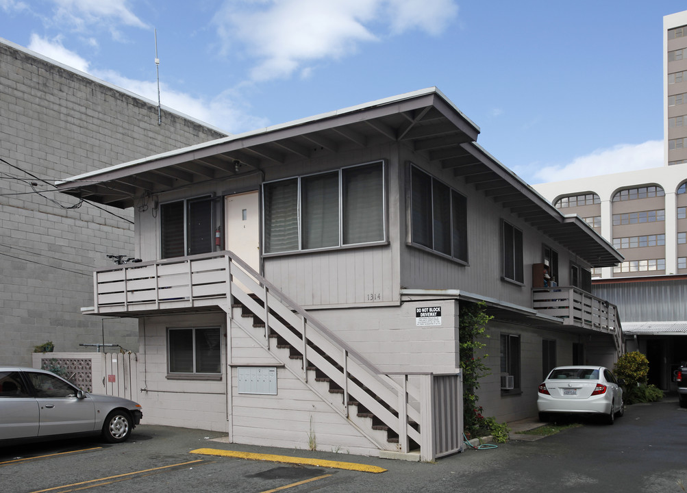 1314 Liona St in Honolulu, HI - Building Photo