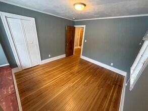 1160 Monroe Ave, Unit Apt B in Rochester, NY - Building Photo - Building Photo