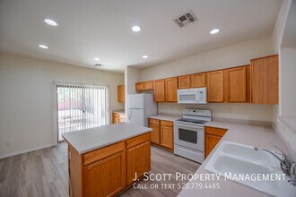 4540 E Sundance Ave in Gilbert, AZ - Building Photo - Building Photo