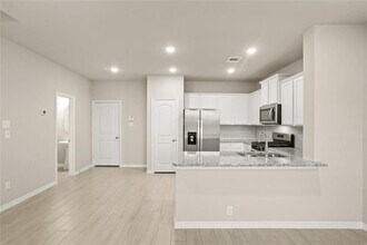 8041 Scanlan Oak in Sienna, TX - Building Photo - Building Photo