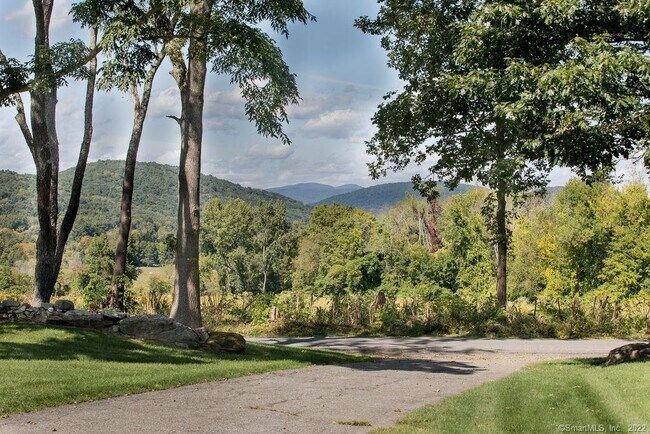 49 Benton Hill Rd in Sharon, CT - Building Photo - Building Photo