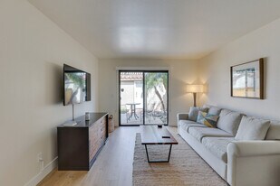 6908 Peachtree Rd, Unit SI ID1307615P in Carlsbad, CA - Building Photo