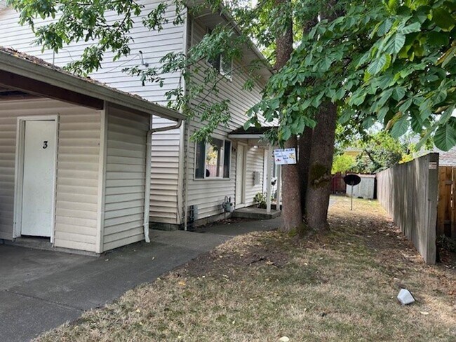 property at 730 SE 5th Ave
