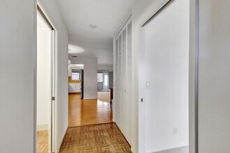 2638 Gately Dr E in West Palm Beach, FL - Building Photo - Building Photo