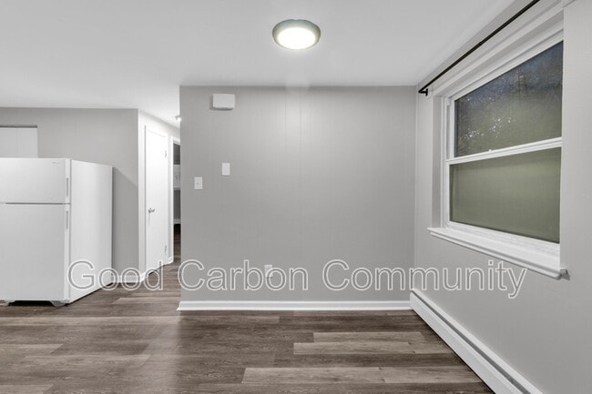 property at 5451 Creekside Ct