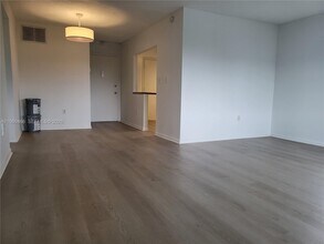 1020 94th St in Bay Harbor Islands, FL - Building Photo - Building Photo