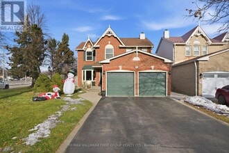 32 Hearne Crescent in Ajax, ON - Building Photo - Building Photo