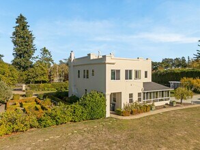 715 Brewer Dr in Hillsborough, CA - Building Photo - Building Photo