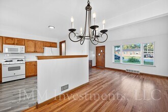 4015 Greenmeadows Dr in St. Louis, MO - Building Photo - Building Photo