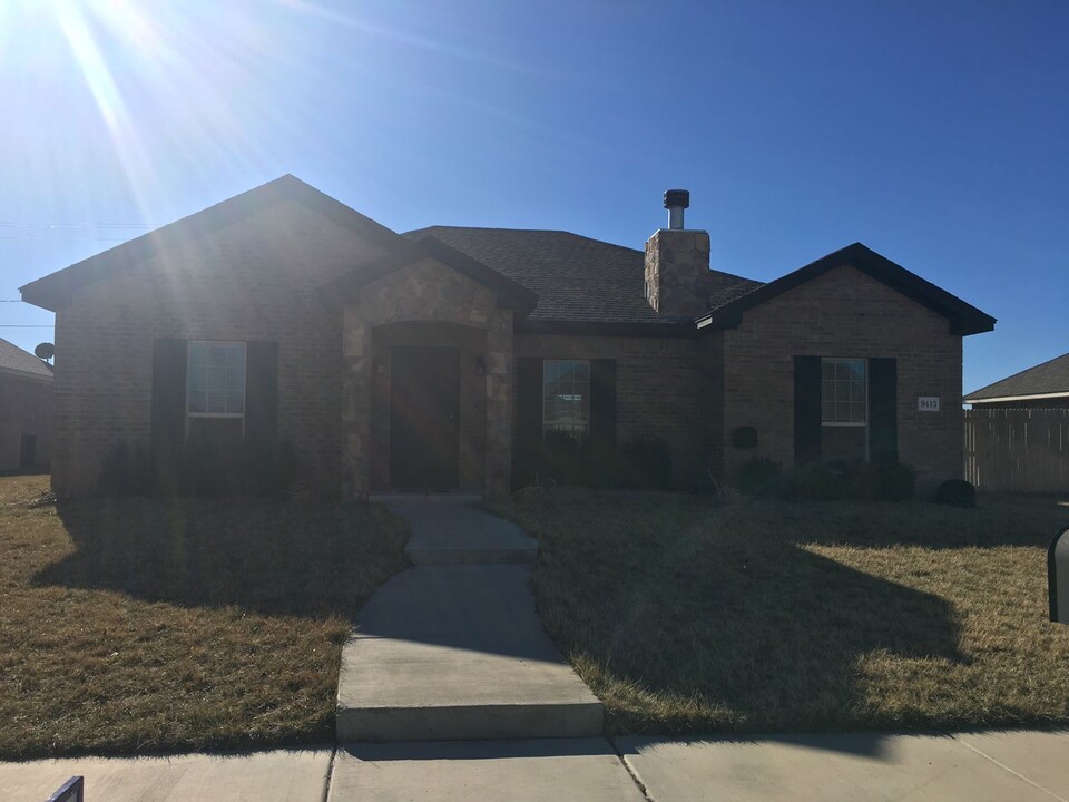 9415 Clint Ave in Amarillo, TX - Building Photo