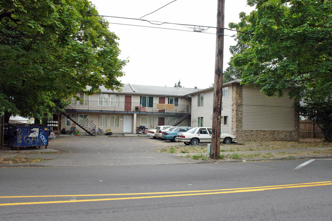 Tamara Apartments in Portland, OR - Building Photo