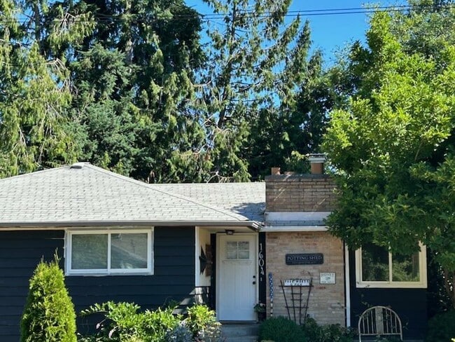property at 1604 N 203rd Pl