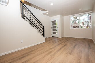 1567 NW 63rd St in Seattle, WA - Building Photo - Building Photo