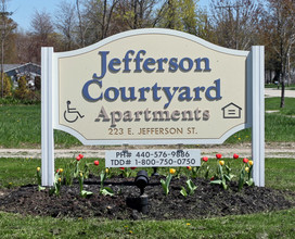 Jefferson Courtyard Senior Apartments in Jefferson, OH - Building Photo - Building Photo