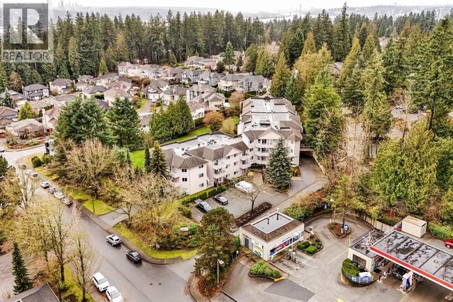 property at 450 Bromley St