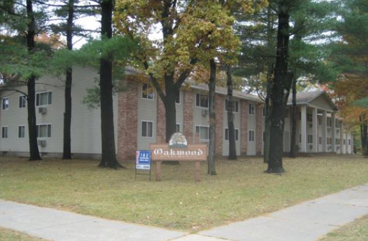 Oakwood Apartments in Wisconsin Rapids, WI - Foto de edificio