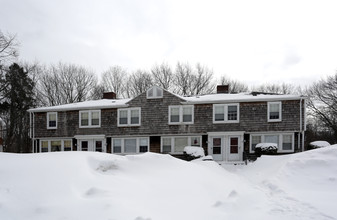 Park Circle Apartments in Newburyport, MA - Building Photo - Building Photo