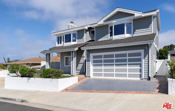 1111 14th St in Hermosa Beach, CA - Building Photo - Building Photo