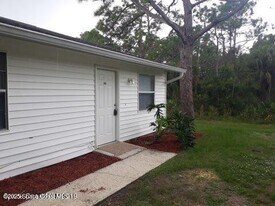 1961 Convair St SE in Palm Bay, FL - Building Photo