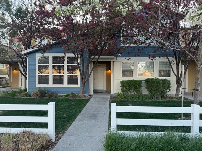 property at 2827 S Fairgrove Ln