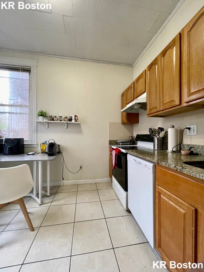 15 Euston St Apartments and Nearby Brookline Apartments For Rent