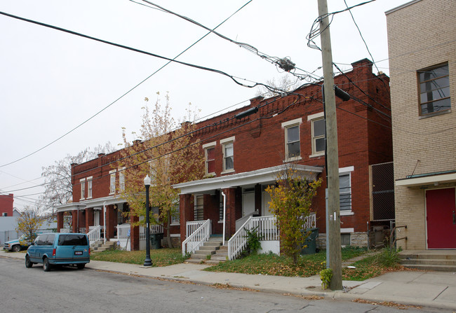 996-1006 Mcallister Ave in Columbus, OH - Building Photo - Building Photo