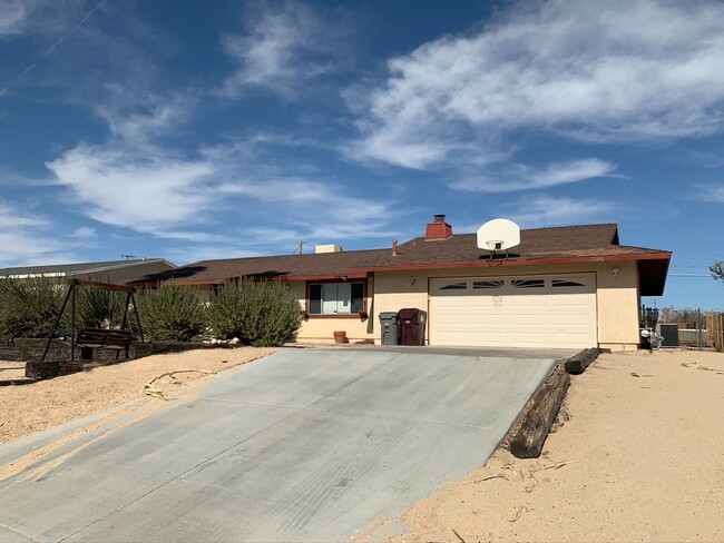 73198 Sunnyvale Dr in Twentynine Palms, CA - Building Photo - Building Photo
