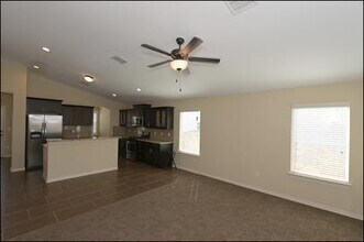 3131 Red Orchard Dr in El Paso, TX - Foto de edificio - Building Photo