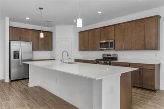 18316 Ridgeline Dr in Estero, FL - Foto de edificio - Building Photo