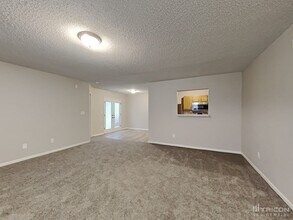 1679 Long Lake Dr in Greenwood, IN - Building Photo - Building Photo
