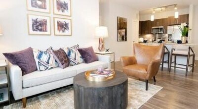 9821 N Lake Creek Pkwy-Unit -3106 in Austin, TX - Building Photo - Building Photo