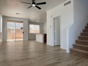 5223 W Raymond St in Phoenix, AZ - Building Photo - Building Photo