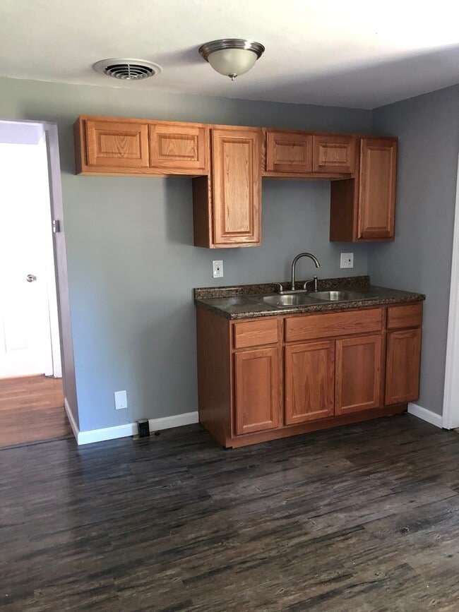 4725 Roxie St in St. Louis, MO - Building Photo - Building Photo