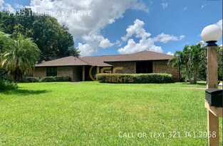 7935 Timberlake Dr in Melbourne, FL - Building Photo