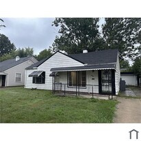 3948 E 186th St in Cleveland, OH - Building Photo