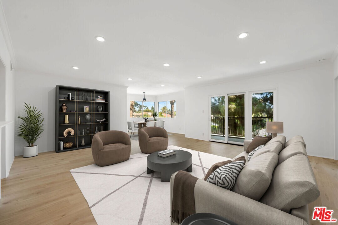 222 7th St in Santa Monica, CA - Building Photo