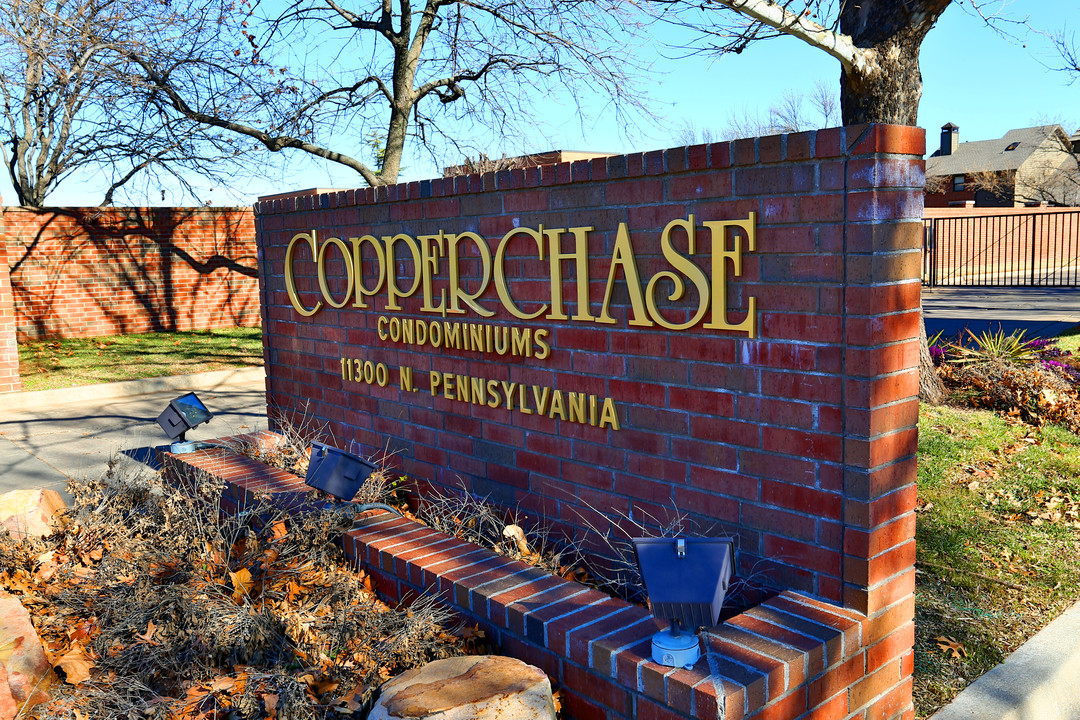 Copper Chase Condominiums in Oklahoma City, OK - Foto de edificio