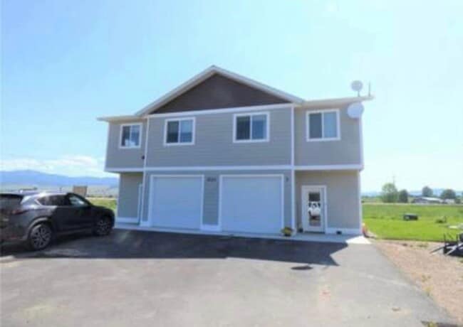 property at 3050 Maia Jane Ln