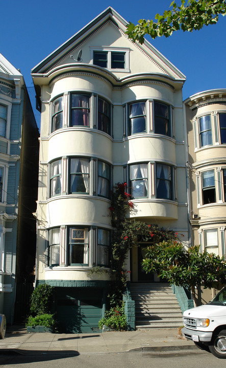 121-125 Steiner St in San Francisco, CA - Building Photo