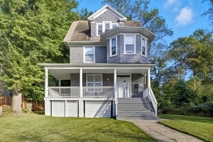 5821 Royal Oak Ave in Baltimore, MD - Building Photo