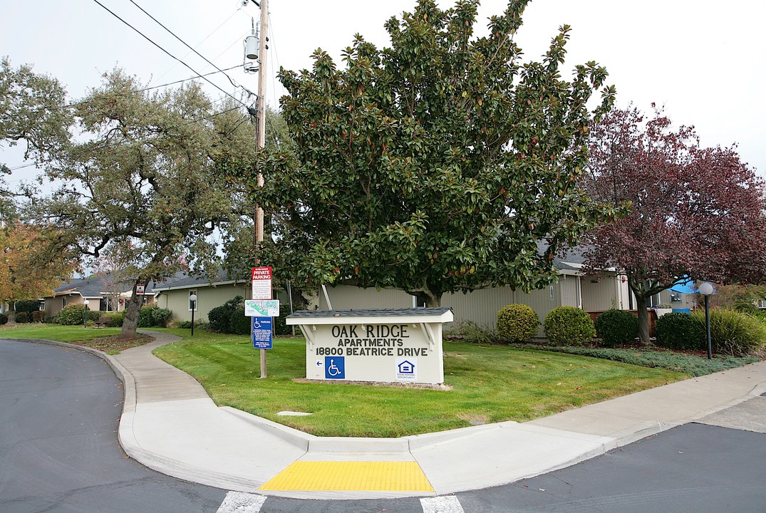 Oak Ridge Apartments in Sonoma, CA - Foto de edificio