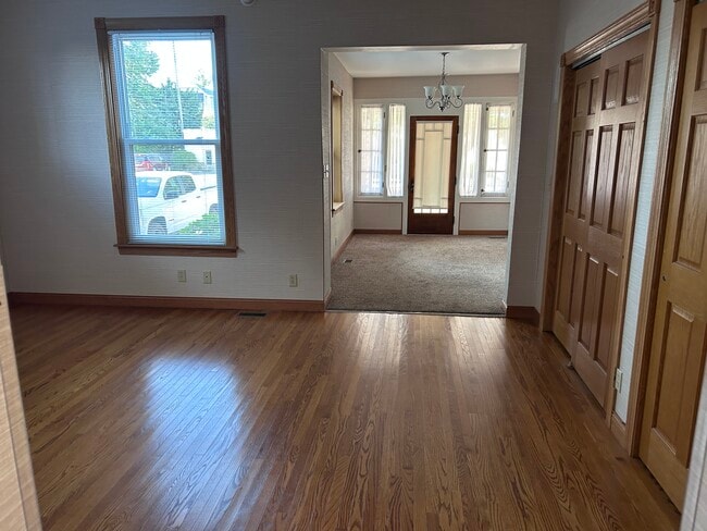 324 W Crawford St, Unit A in Findlay, OH - Foto de edificio - Building Photo