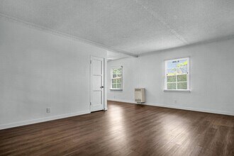 1350 Havenhurst Dr in West Hollywood, CA - Building Photo - Building Photo