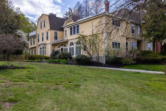 Olde Andover Condominiums in Andover, MA - Building Photo - Building Photo