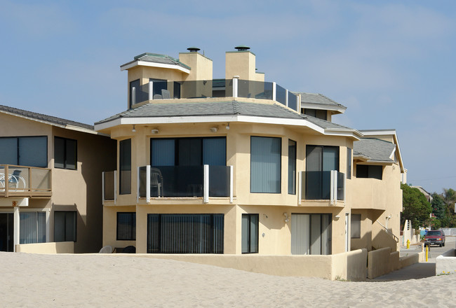 501 Ocean Dr in Oxnard, CA - Building Photo - Building Photo